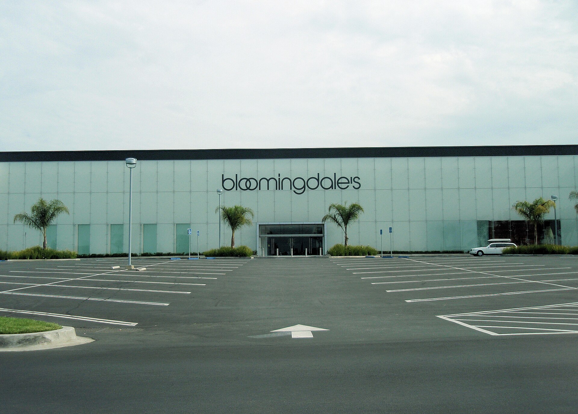 Bloomingdale's store exterior at South Coast Plaza in Costa Mesa, California